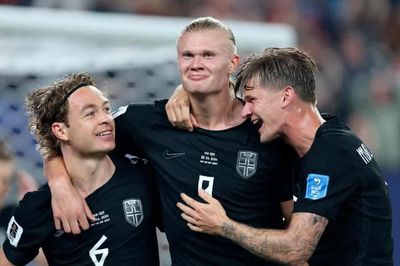 Haaland chói sáng, Na Uy theo chân Pháp vào vòng loại trực tiếp
