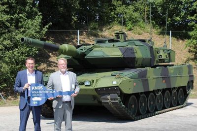 Xe tăng Stridsvagn 123 hiện đại hóa đầu tiên đã được bàn giao