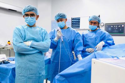 Người bệnh sỏi thận hưởng lợi từ kỹ thuật tán sỏi ít xâm lấn