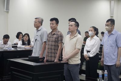 2 cựu giám đốc Xí nghiệp hầu tòa với cáo buộc tham ô tài sản