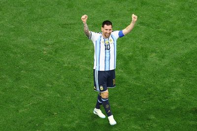 Argentina làm điều chưa từng thấy trong ngày Messi lập kỷ lục