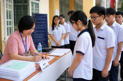 Trúng tuyển lớp 10 công lập Hà Nội, đừng quên bước quan trọng từ ngày 25-27.6