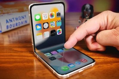 Tin mới nhất về iPhone gập