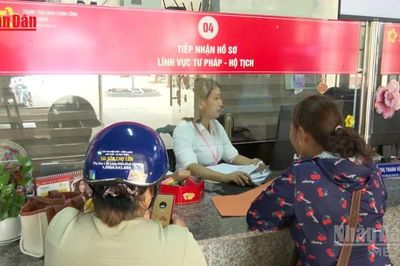 [Video] Đề xuất thay thế cán bộ có mức độ hài lòng thấp tại bộ phận một cửa