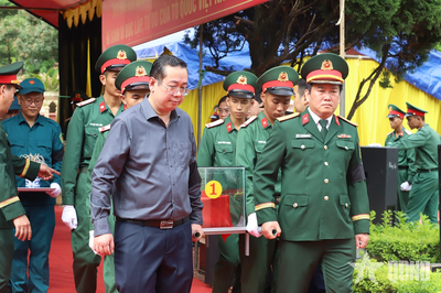Truy điệu, an táng các anh hùng liệt sĩ tại Sơn La