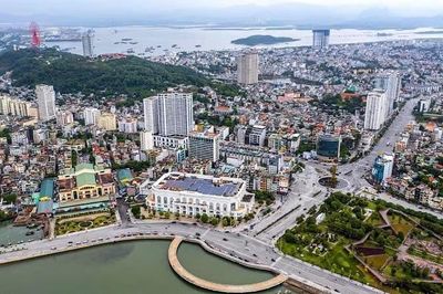 Quảng Ninh phấn đấu trở thành trung tâm dịch vụ, du lịch quốc tế