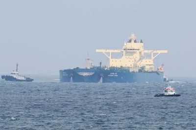 Giá dầu xuống thấp sau khi Mỹ cấp phép bán dầu cho Iran