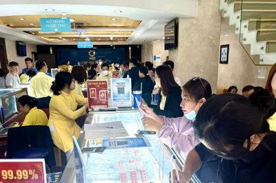 Sáng 23-6: Giá vàng đảo chiều giảm