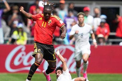 Tiền đạo Doku đón con trai đầu lòng giữa tâm bão tranh cãi tại World Cup 2026