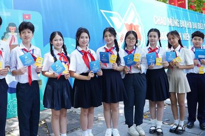 Gặp mặt 10 thiếu nhi tiêu biểu dự Đại hội Đoàn toàn quốc XIII