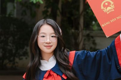 Nữ sinh Hà Nội trúng tuyển 5 nguyện vọng lớp 10 chuyên của các trường nức tiếng