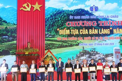 Lai Châu tôn vinh 130 'cột mốc sống' nơi biên cương Tổ quốc