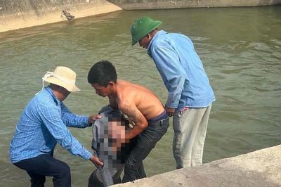 Trượt chân khi đi câu cá cùng em trai, thiếu niên 16 tuổi tử vong