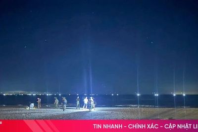Bố tử vong khi tắm biển Xuân Thành, tiếp tục tìm kiếm con trai
