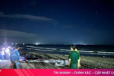 Đã tìm thấy thi thể bé trai mất tích khi tắm biển cùng bố