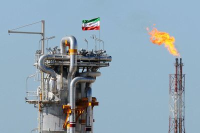 Mỹ dỡ bỏ trừng phạt đối với dầu mỏ Iran ngay sau vòng hòa đàm đầu tiên ở Thụy Sĩ