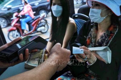 Hà Nội: Từ 1/7, vé tháng giấy không còn giá trị sử dụng trên các tuyến xe buýt có trợ giá
