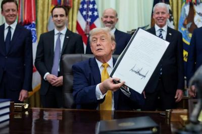 Ông Trump thúc đẩy chế tạo máy tính lượng tử trước năm 2028