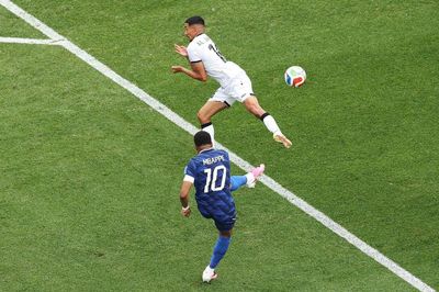 Mbappe rực sáng giúp tuyển Pháp phô diễn sức mạnh đáng sợ