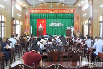 Khai giảng lớp Trung cấp lý luận chính trị K2.B03 hệ không tập trung