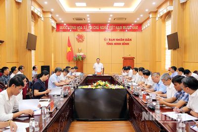 Kiểm điểm tiến độ thực hiện các dự án đầu tư công bàn giao về cấp xã quản lý