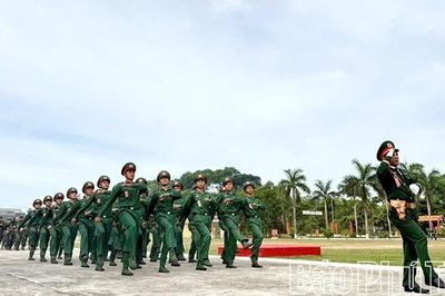 Những chiến sĩ trẻ trưởng thành sau 3 tháng huấn luyện
