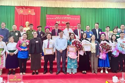 Khẳng định vai trò báo cáo viên