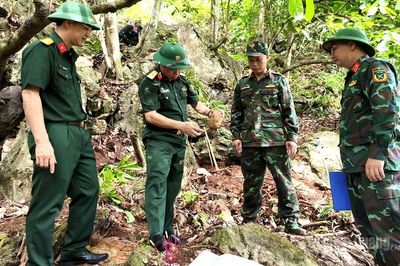 Quân khu 2 kiểm tra công tác tìm kiếm, quy tập hài cốt liệt sĩ tại Tuyên Quang