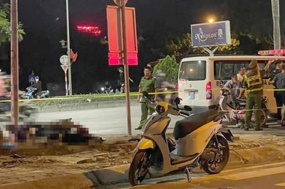 Hà Nội: Hai vụ tai nạn giao thông trong đêm, ba người tử vong