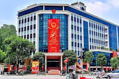 Thành ủy Hà Nội yêu cầu xử lý trách nhiệm việc từ chối xác nhận ủy quyền cho cụ bà 97 tuổi