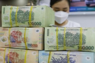 Nới trần vốn ngắn hạn mở thêm dư địa tái định giá cổ phiếu ngân hàng