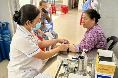 Từ 2026 người cao tuổi được khám sức khỏe định kỳ hằng năm