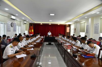 Cục Chính trị Hải quân kiểm tra công tác đảng và tác chính trị tại Lữ đoàn 167