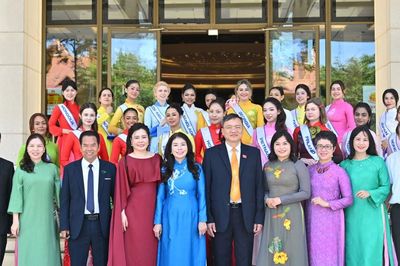 Gặp mặt các thí sinh Cuộc thi Hoa hậu Văn hóa Thế giới