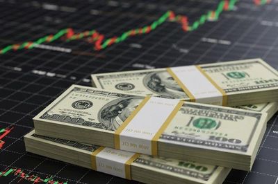 USD giữ vững giá trị nhờ giá dầu và kỳ vọng Fed tăng lãi suất