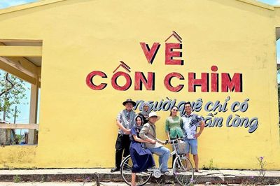 Về miền Tây dịp hè, cùng hòa mình với sông nước thiên nhiên