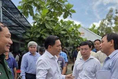 Bí thư Tỉnh ủy cam kết trách nhiệm việc khai thác 2 mỏ cát trên sông Hậu