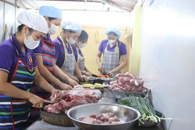 Hà Nội đề xuất nâng mức hỗ trợ nhân viên nấu ăn trường mầm non