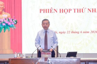 Cải cách thể chế, tạo động lực phát triển kinh tế xã hội