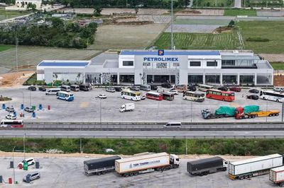 Du khách có thêm trạm dừng nghỉ đẹp trên cao tốc Bắc Nam