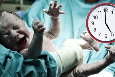 Trẻ sinh vào 3 khung giờ Âm lịch này lớn lên thông minh, tài giỏi, cha mẹ mát mặt tự hào