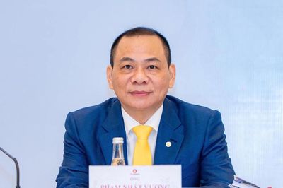 Tài sản ông Phạm Nhật Vượng lên 35,2 tỷ USD sau phiên tăng mạnh của VIC