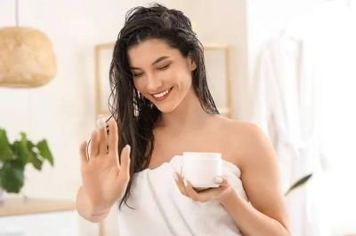 Mua dầu gội đừng chọn theo mùi thơm: 5 tiêu chí giúp tóc mỏng trông dày lên thấy rõ