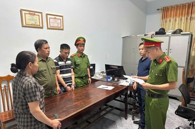 Khởi tố nhóm thanh niên dùng dao, gậy baton giải quyết mâu thuẫn ở Quảng Trị
