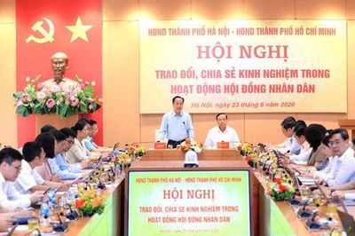 HĐND thành phố Hà Nội và HĐND thành phố Hồ Chí Minh tăng cường phối hợp trao đổi kinh nghiệm