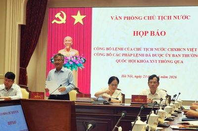 Công bố lệnh của Chủ tịch nước đối với 2 pháp lệnh quan trọng về tư pháp và hoàn thiện pháp luật