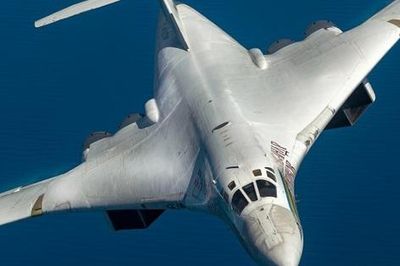 Siêu oanh tạc cơ Tu-160 Nga khiến NATO phải cảnh giác ở Bắc Cực