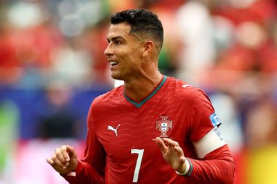 Đôi giày đặc biệt của Ronaldo