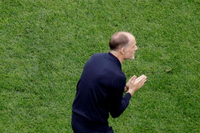 HLV Tuchel quát cầu thủ Anh