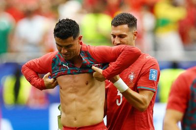Sao MU được gọi là 'trợ lý của Ronaldo'